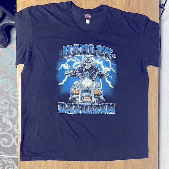 Harley-Davidson Other - Harley Davidson Motorcycles graphic print skull riding bike lighting T shirt